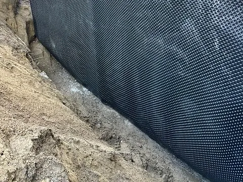 Dreneringsgrøft ved hus